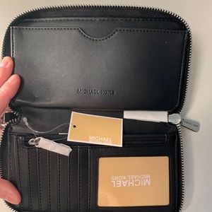 MK wallet